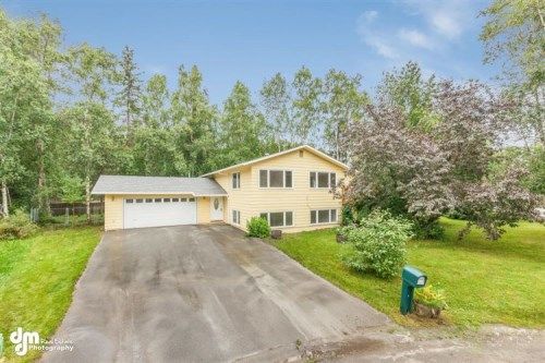 5323 Keuka Court, Anchorage, AK 99508