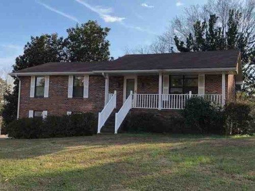 75 Hedgewood Dr, Chickamauga, GA 30707