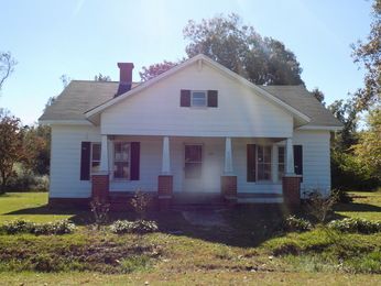 509 Whit Rd, Newton Grove, NC 28366