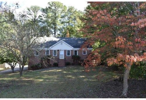 5659 Whispering Pines Rd, Mableton, GA 30126