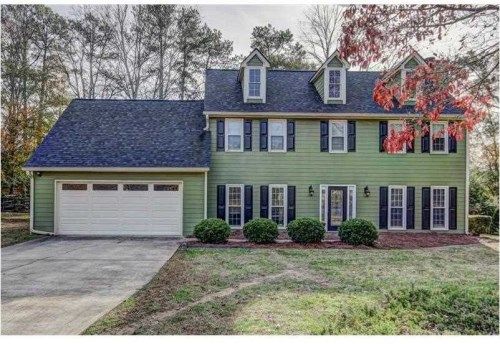 1452 Salem Dr, Alpharetta, GA 30009