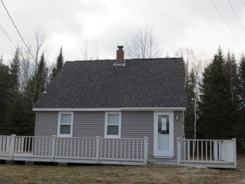 8 Mathew Ln, Milbridge, ME 04658