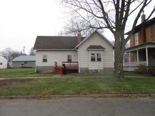 302 Meridian St, Tipton, IA 52772