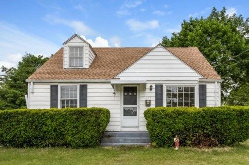 135 Calderwood Dr, Warwick, RI 02886