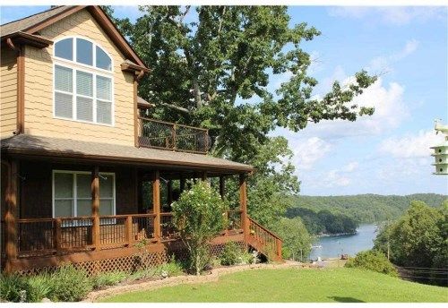 1018 Lake Arrowhead Dr, Waleska, GA 30183