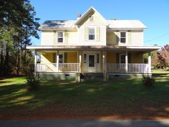 607 Mclean St, Spring Hope, NC 27882