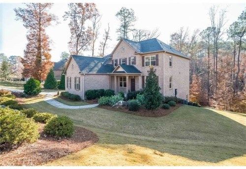 4005 Manor Place Dr, Roswell, GA 30075