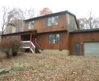 440 Underhill Dr, Tamiment, PA 18371