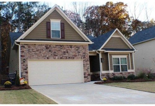 71 Stonewood Creek Dr, Dallas, GA 30132