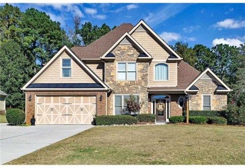 1401 Silver Thorne Ct, Loganville, GA 30052