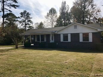 409 Crawford Rd, Opelika, AL 36804