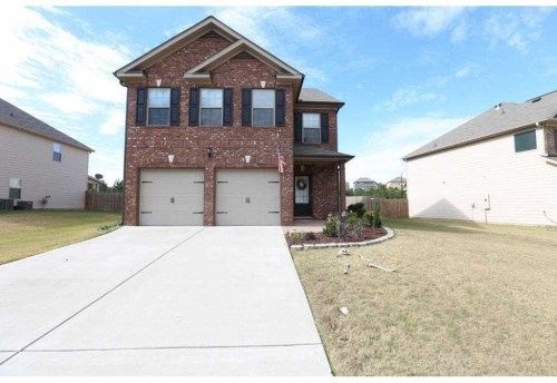 349 Silver Oak Dr, Dallas, GA 30132