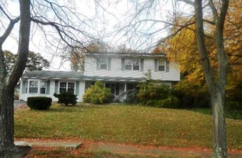 15 Upper Pennsylvania Ave, Jackson, NJ 08527