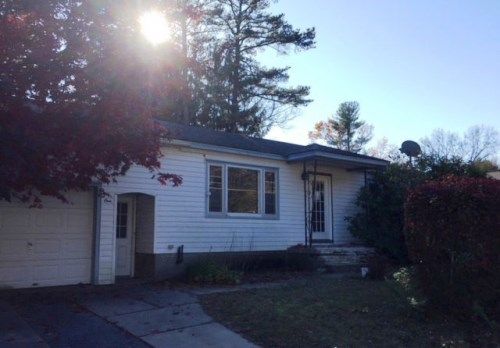 1 Pinewood Ln, Ballston Spa, NY 12020