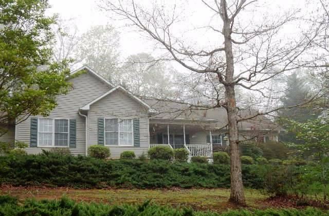 271 Flat Branch Trl, Mill Spring, NC 28756