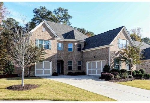 2592 Walden Estates Dr, Marietta, GA 30062