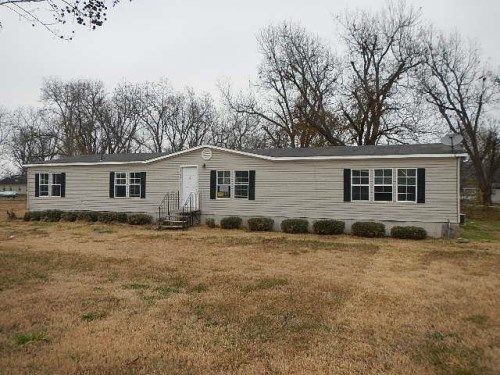 676 Red Chute Ln, Bossier City, LA 71112