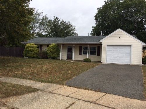 6 Hopi Ct, Waretown, NJ 08758