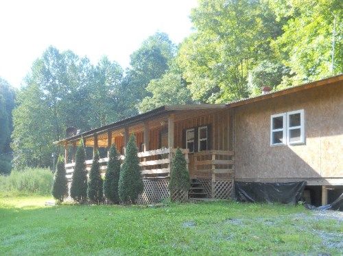 612 Pad Fork Rd, Hanover, WV 24839