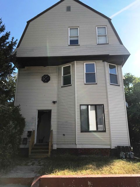 26 Almont Ave, Worcester, MA 01604