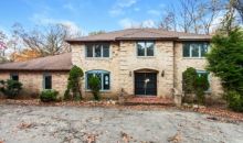 23 Mabro Dr Denville, NJ 07834