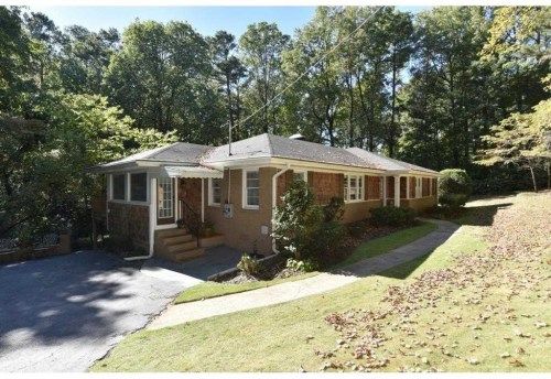 135 Stewart Dr, Atlanta, GA 30342