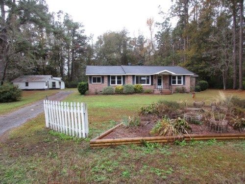 103 Easy St, Harleyville, SC 29448