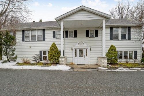 29 Tosch Ave, Wayne, NJ 07470