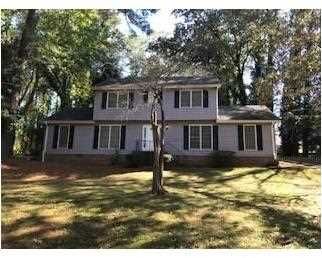 424 Arbor Ridge Dr, Stone Mountain, GA 30087