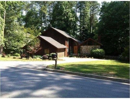 1125 Trailmore Dr, Roswell, GA 30076