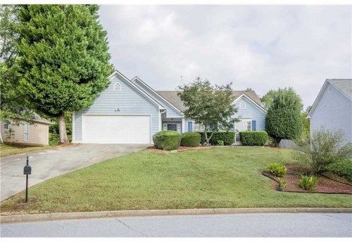 3396 Deerwood Ct, Rex, GA 30273