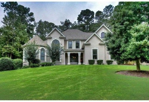 13830 Belleterre Dr, Alpharetta, GA 30004