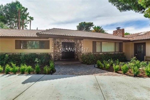 200 Stonewood Court, Las Vegas, NV 89107