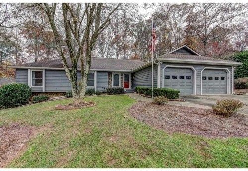 1961 Hitching Post Ln, Marietta, GA 30068