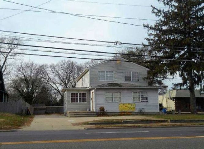 409 N White Horse Pike, Clementon, NJ 08021