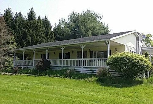 3581 Pennsylvania Ave, Apalachin, NY 13732