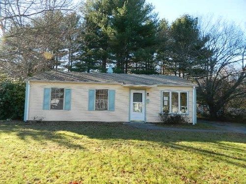 18 Kenwood Drive, Whitman, MA 02382