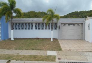 L 16 Rexmanor, Guayama, PR 00784