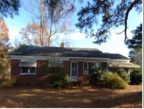 302 N 2nd St, Macclesfield, NC 27852