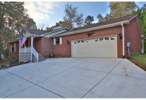 3412 Crown Dr, Gainesville, GA 30506