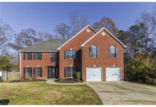 6580 Laurens Way, Stone Mountain, GA 30087