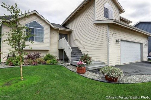 5605 Yukon Charlie Loop, Anchorage, AK 99502