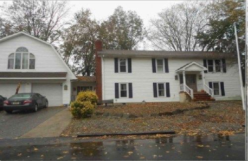 936 Mizzen Ave, Beachwood, NJ 08722