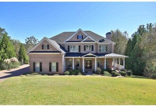 825 Lake Mist Cove, Alpharetta, GA 30004