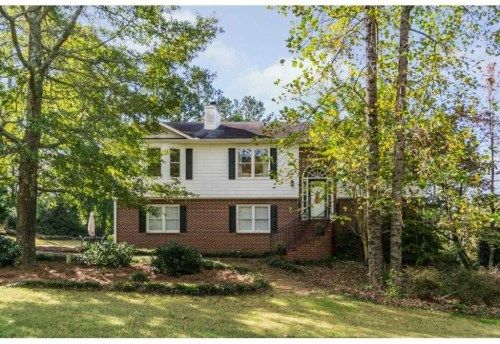 3657 Victoria Dr, Buford, GA 30519