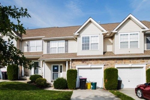 197 Hidden Dr, Blackwood, NJ 08012