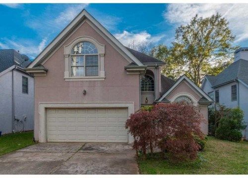 2823 Fairoaks Rd, Decatur, GA 30033