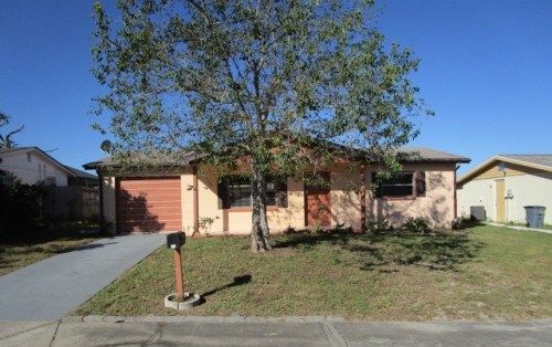 9315 Hunt Club Ln, Port Richey, FL 34668