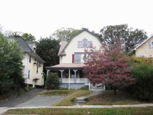 160 Valley Rd, Montclair, NJ 07042