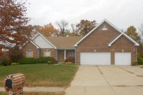 4109 Sheridan Meadows Dr, Florissant, MO 63034